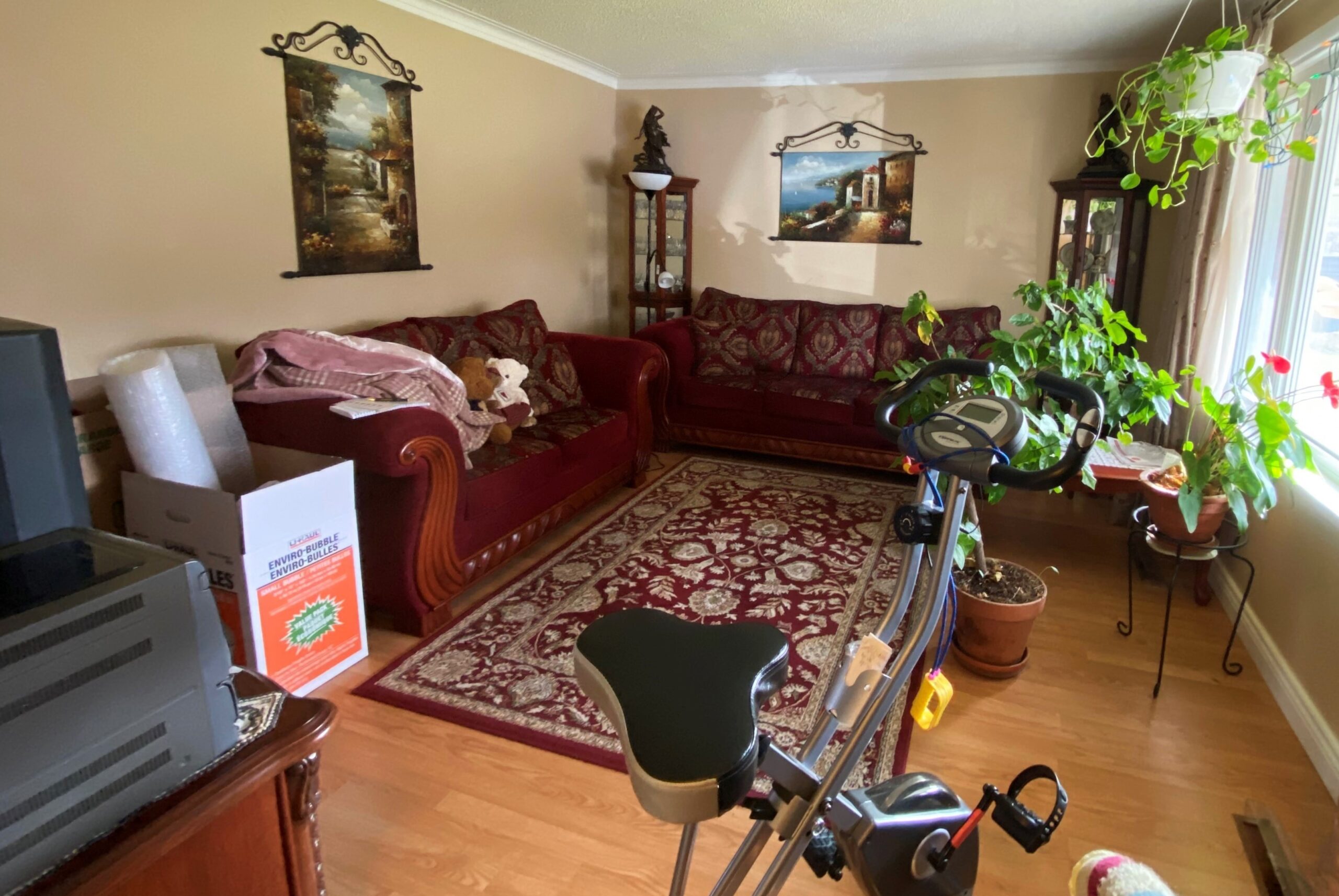 EM Luxe Designs Toronto Bungalow Before Image